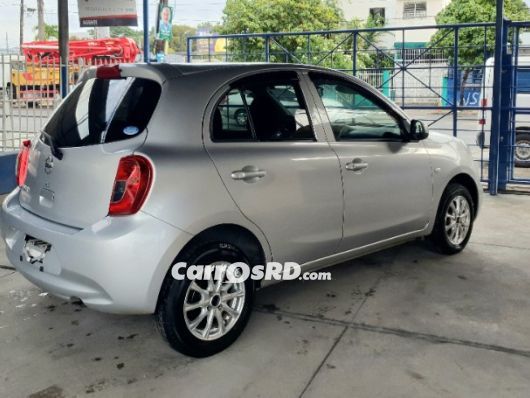 Nissan March Carros en venta