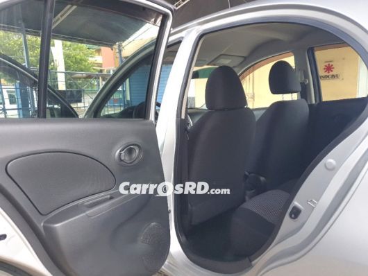 Nissan March Carros en venta