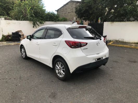 Mazda Demio Básico