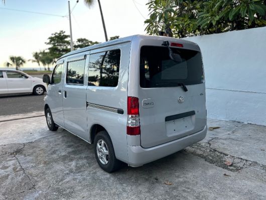 Toyota Town Ace Basico