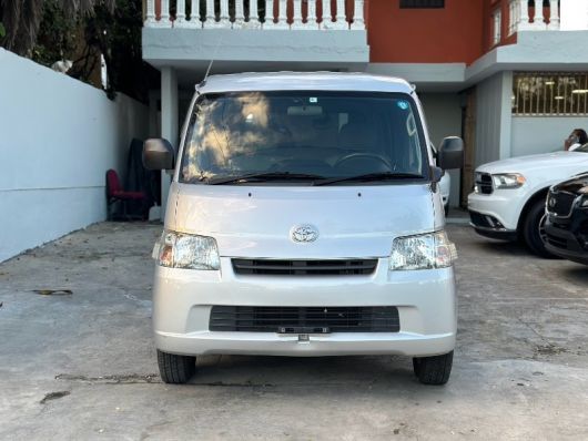 Toyota Town Ace Basico