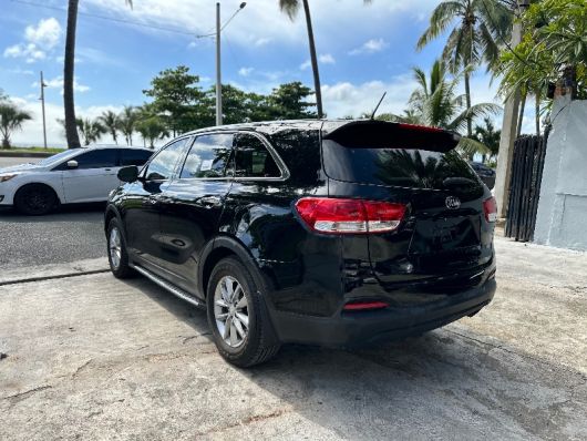 Kia Sorento LX