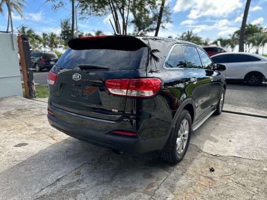 Kia Sorento LX