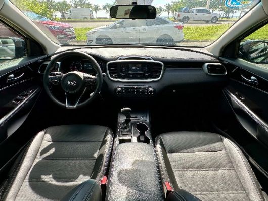 Kia Sorento LX