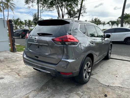 Nissan Rogue SL