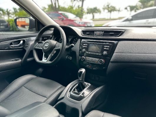 Nissan Rogue SL