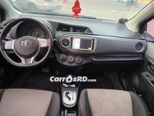 Toyota Vitz Hatchback en venta