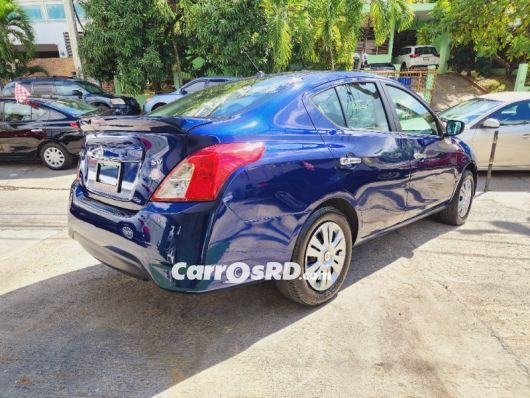 Nissan Versa Carros en venta