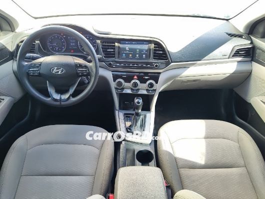 Hyundai Elantra Carros en venta