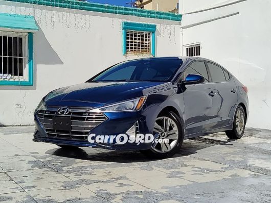 Hyundai Elantra Carros en venta