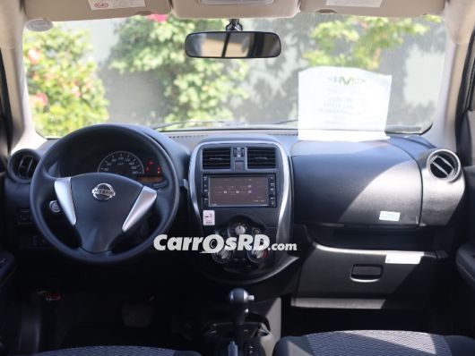 Nissan March Carros en venta