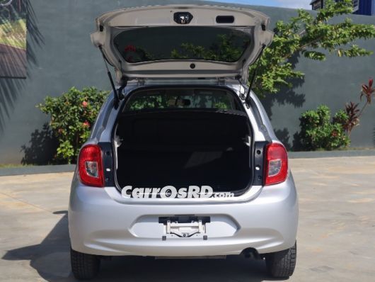 Nissan March Carros en venta