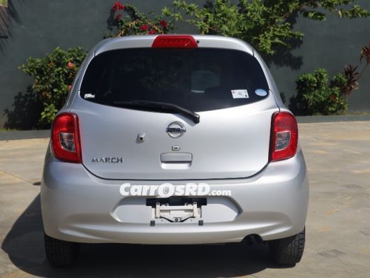 Nissan March Carros en venta