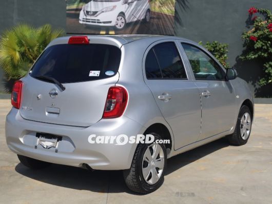 Nissan March Carros en venta
