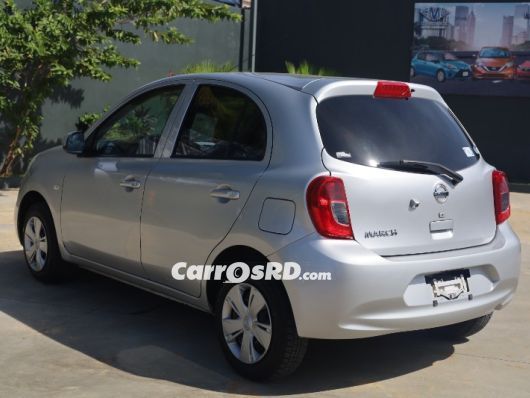 Nissan March Carros en venta