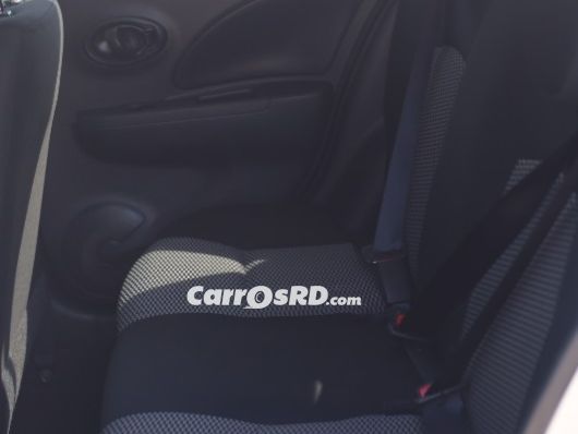Nissan March Carros en venta