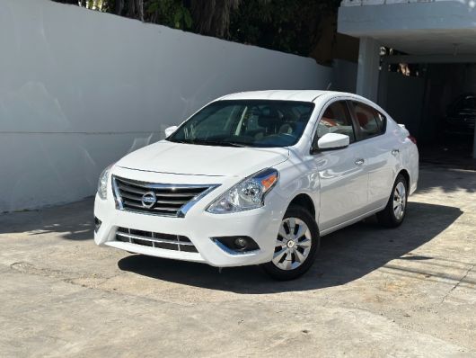 Nissan Versa SV