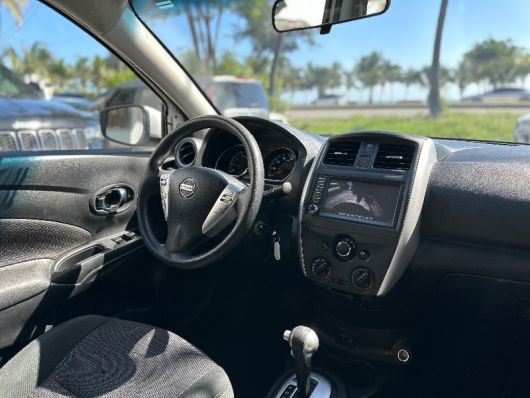 Nissan Versa SV