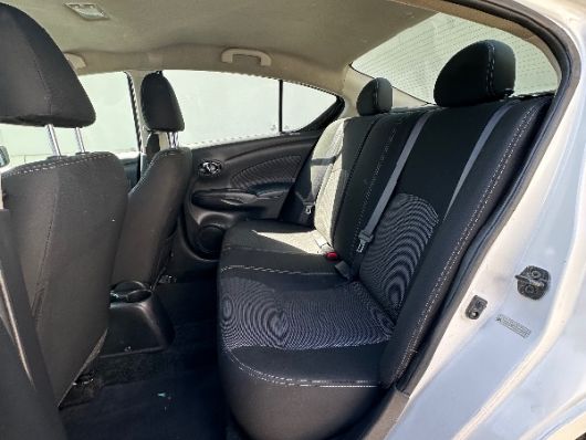 Nissan Versa SV