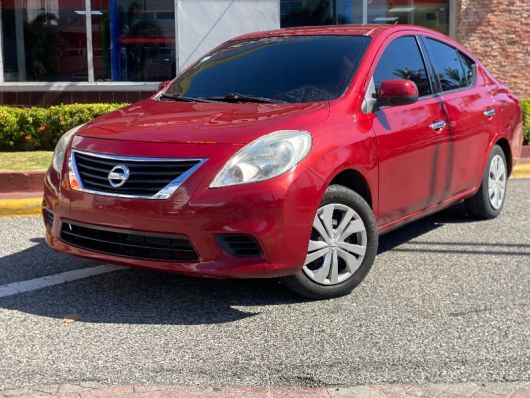 Nissan Versa SV