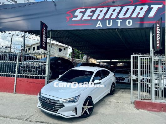 Hyundai Avante Carros en venta