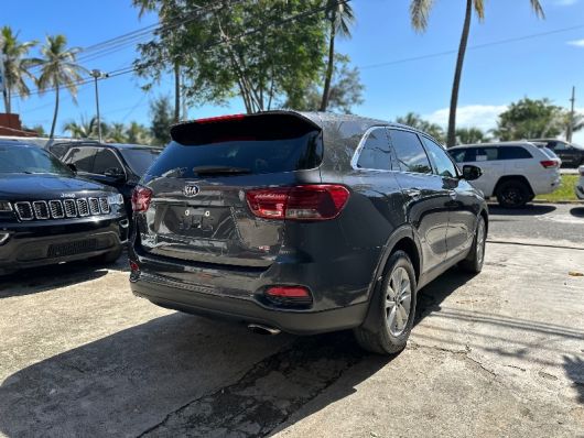 Kia Sorento LX