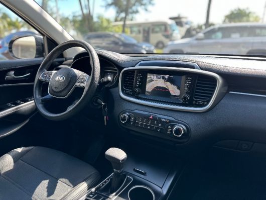 Kia Sorento LX