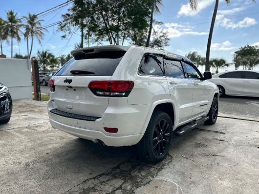 Jeep Grand Cherokee Altitude