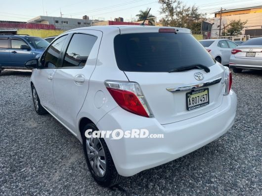 Toyota Yaris Carros en venta