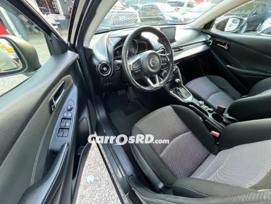 Mazda Demio Hatchback en venta