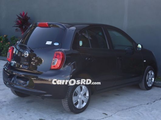 Nissan March Carros en venta