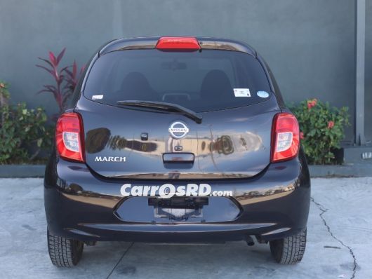 Nissan March Carros en venta