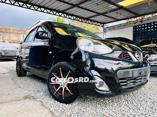 Nissan March Jeepeta en venta