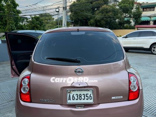 Nissan March Carros en venta
