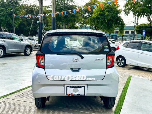 Daihatsu Mira Hatchback en venta