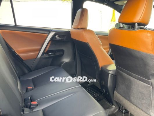 Toyota RAV4 Jeepeta en venta