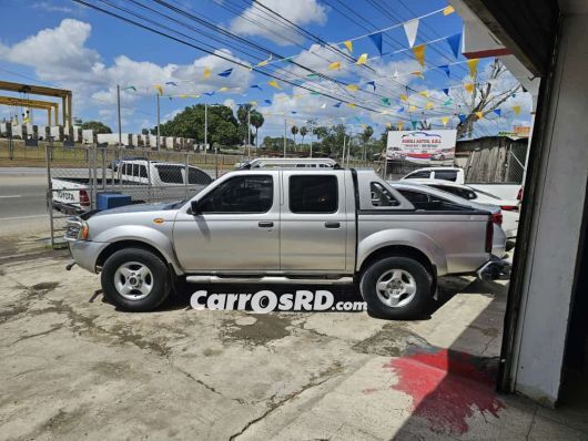 Nissan Frontier Camioneta en venta