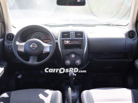 Nissan March Carros en venta