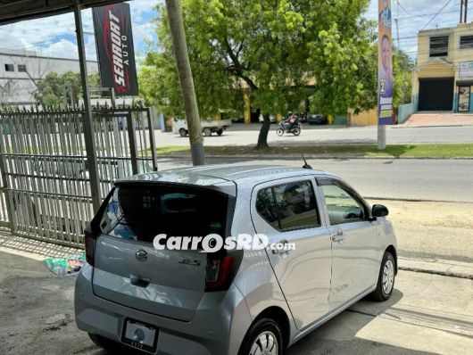 Daihatsu Mira Carros en venta