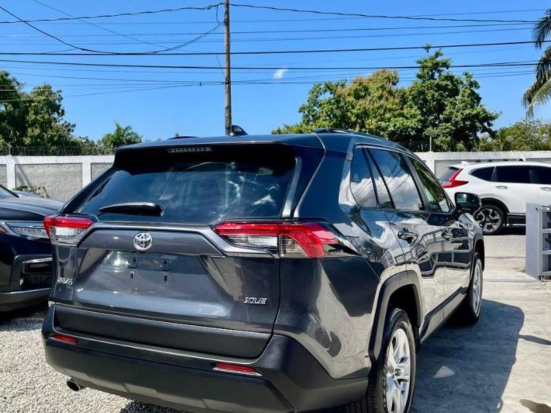 Toyota RAV4 XLE 2019 en Santo Domingo