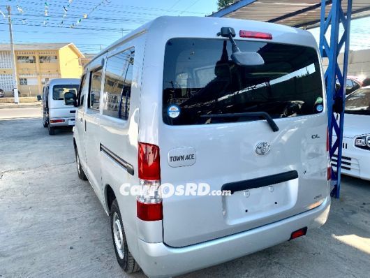 Toyota Town Ace Minivan en venta