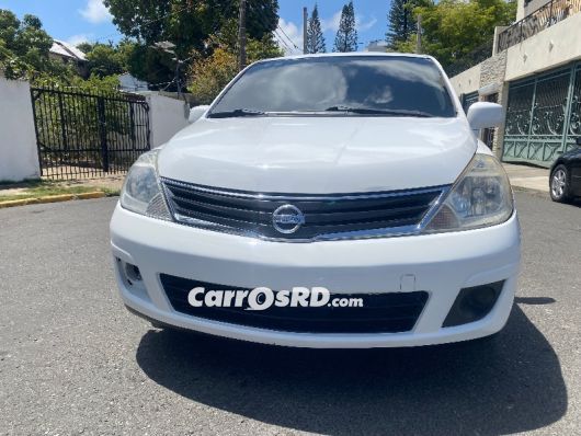Nissan Versa Carros en venta