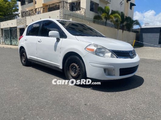 Nissan Versa Carros en venta