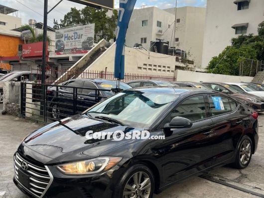 Hyundai Elantra Carros en venta