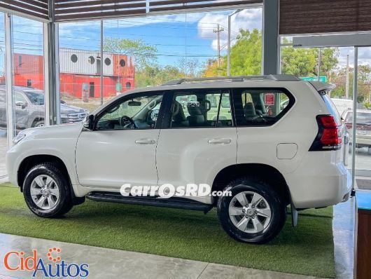 Toyota Land C. Prado Jeepeta en venta