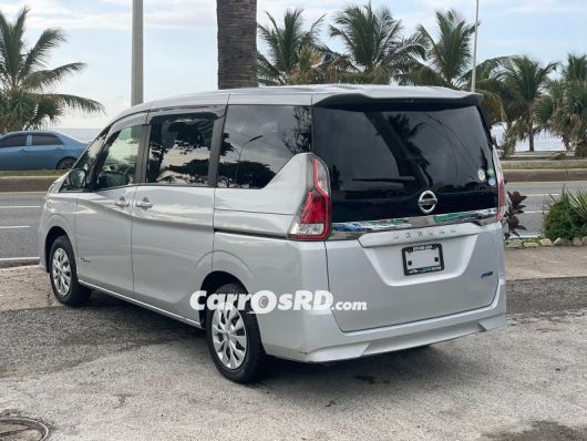 Nissan Serena Minivan en venta