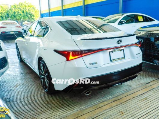 Lexus IS Carros en venta