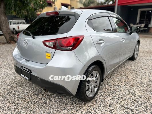 Mazda Demio Hatchback en venta