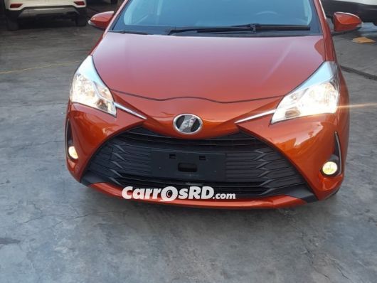 Toyota Vitz Carros en venta