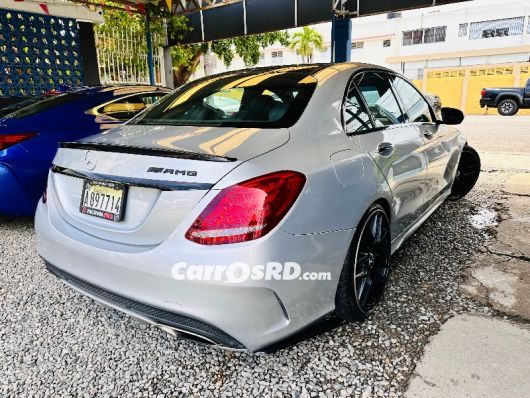 Mercedes-Benz Clase C Carros en venta